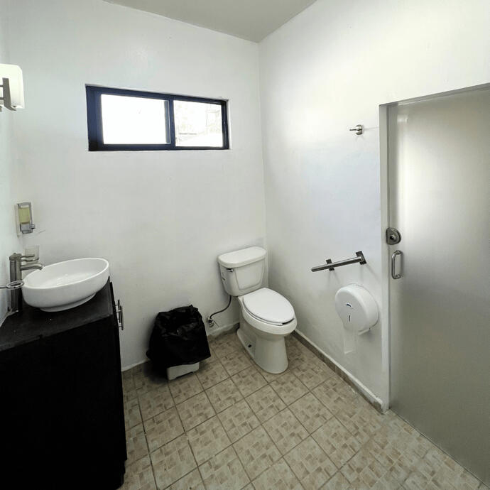 1° Baño